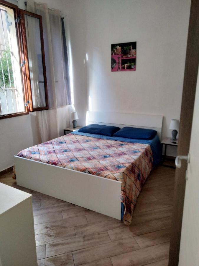 La Casa Di Sara Apartment Nuoro  Luaran gambar