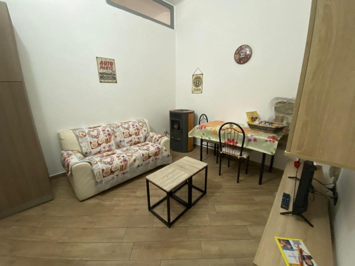 La Casa Di Sara Apartment Nuoro  Bilik gambar